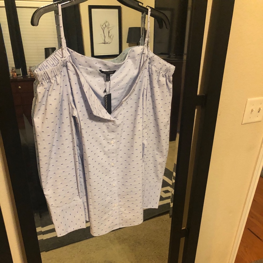 Banana Republic Off the Shoulder shirt